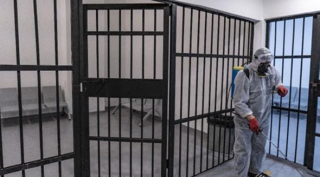 Avrupa'nın en büyük adliyesinde koronavirüs önlemleri