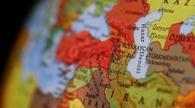 Azerbaycan, İran'la sınırını kapattı