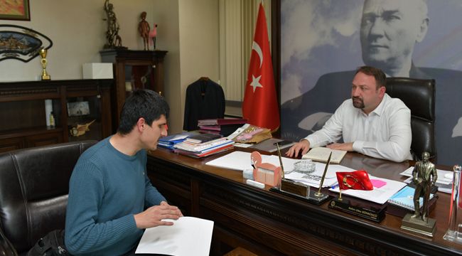 BAŞKAN GÜMRÜKÇÜ'DEN ÖRNEK DAVRANIŞ