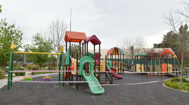 ÇİĞLİ’DE ÇOCUK PARKLARI KAPATILDI