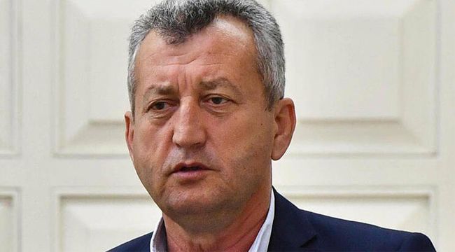 ESKİ BELEDİYE BAŞKANI İHRAÇ EDİLDİ
