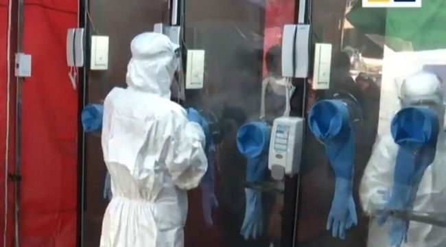 Güney Kore'de telefon kulübesinde 7 dakikada koronavirüs testi
