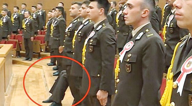 Hakaret iddiasına fotoğraflı yanıt