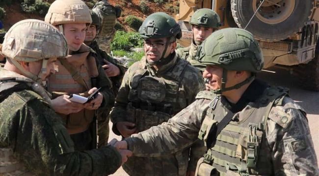 İdlib'deki M4 karayolunda ikinci Türk-Rus devriyesi icra edildi