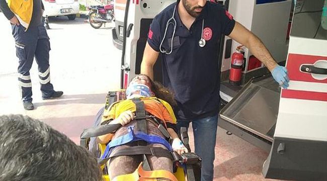 İndiği aracın altında kaldı