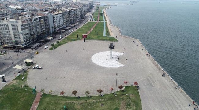 İZMİR SESSİZLİĞE BÜRÜNDÜ
