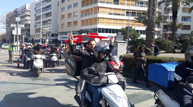 İZMİR'DE ŞEHİTLER İÇİN KONVOY