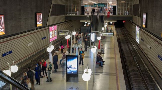 İZMİR'DE TOPLU TAŞIMADA AZALMA