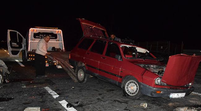 Konya'da iki otomobil çarpıştı: 1 ölü, 3 yaralı