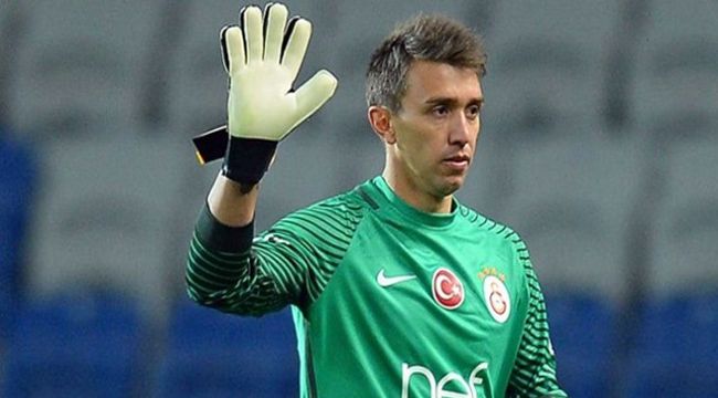 Muslera'dan şehit ailelerine büyük destek