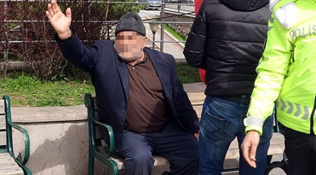 Risk Grubundaki Yaşlı Adam bıçak Çekti