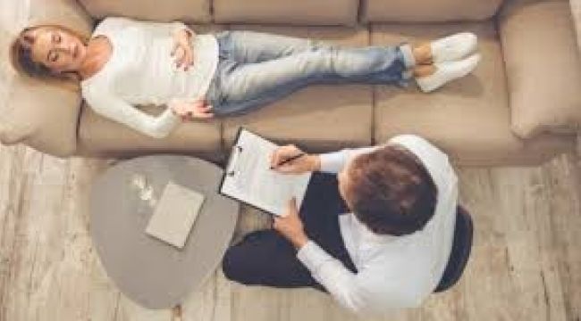 Ruh Sağlığı Derneğinden uzaktan psikoterapi ve danışmanlık hizmeti çağrısı