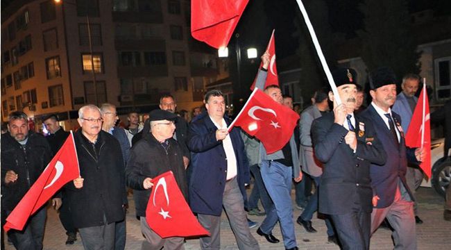'ŞEHİTLERE SAYGI' YÜRÜYÜŞÜ