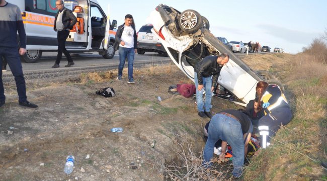 Tekirdağ’da iki otomobil çarpıştı: 4'ü çocuk 7 yaralı