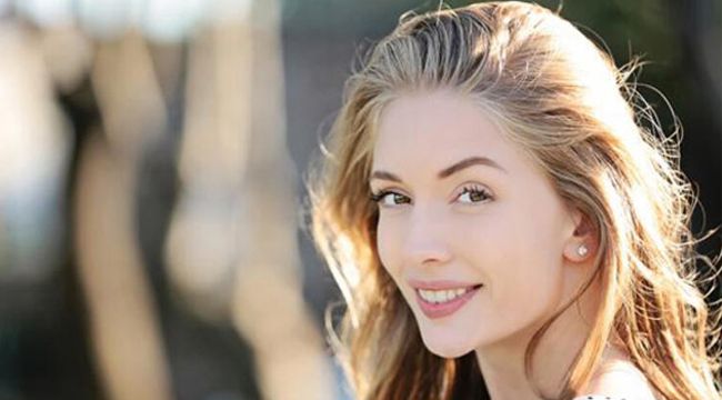 Yasemin Allen'den güzel hareket