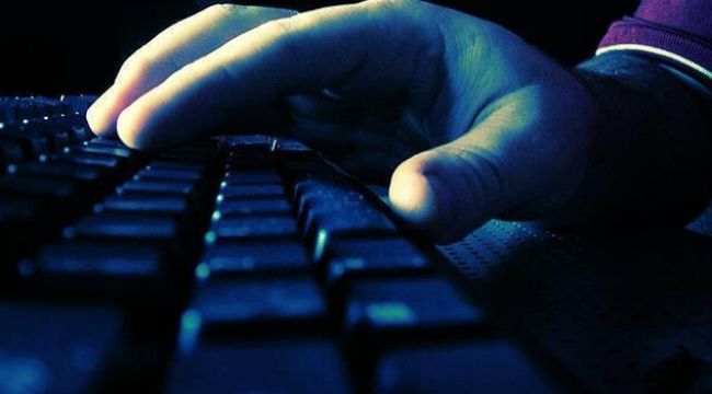 6 bin 36 sosyal medya hesabı incelendi