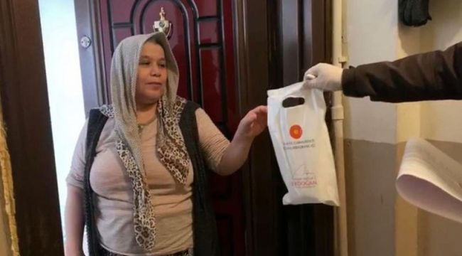 65 yaş üstü vatandaşlara kolonya ve maske dağıtımı başladı