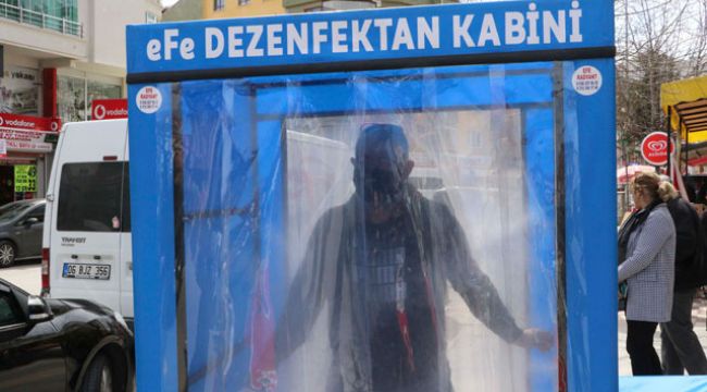 Ankara'da dezenfeksiyon kabininde kuyruk