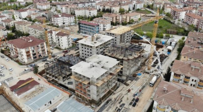 BAZI KONUTLARIN KABA İNŞAATI BİTTİ