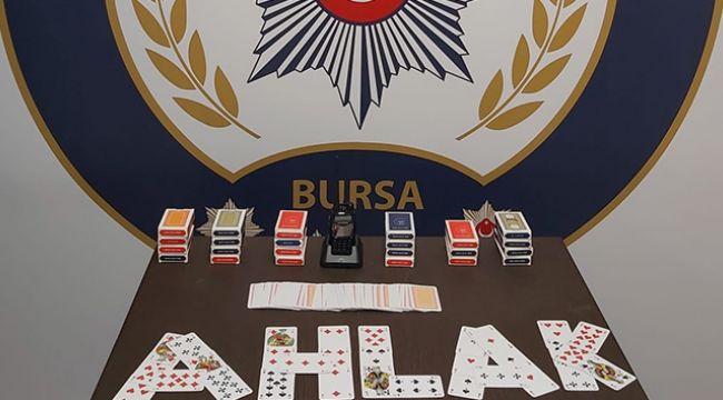 Bursa&#039;da kumarhaneye 69 bin liralık baskın