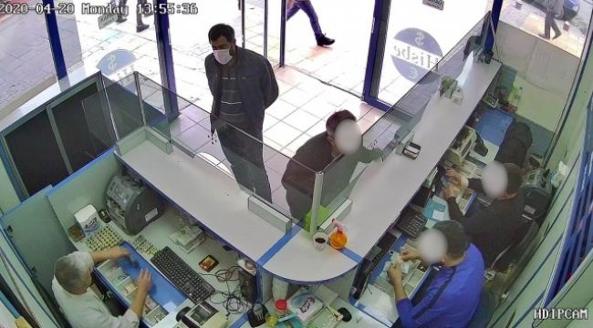 Dolar bozduran müşteriye yanlışlıkla euro  verdi