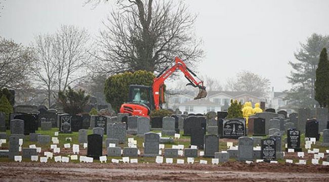 Dünya genelinde ölenlerin sayısı 220 bini aştı