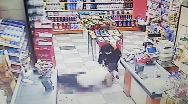 Eşiyle birlikte gördüğü adamı bıçakladı