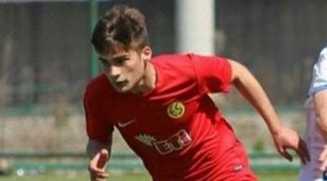 Eskişehirspor'un genç yıldızı trafik kazası kurbanı
