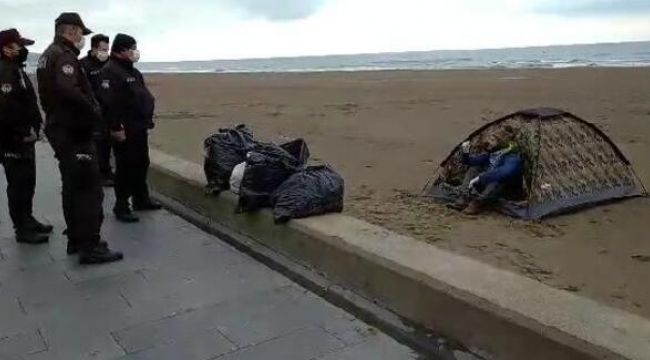 Evden çıkarılan kiracı çadırda kalmaya başladı