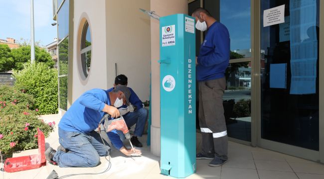 GAZİEMİR’E 16 ADET YENİ NESİL EL DEZENFEKSİYON CİHAZI