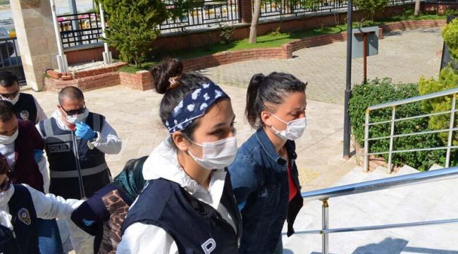 Gözlemenin içine koyduğu ilaçla zehirledi