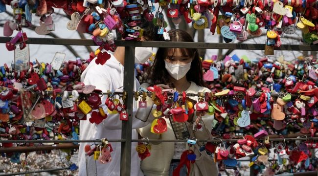 Güney Kore'de coronayı yenen 51 kişi yeniden hastalandı