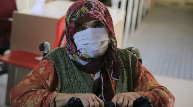 İki oğlunu korona'dan kaybetti