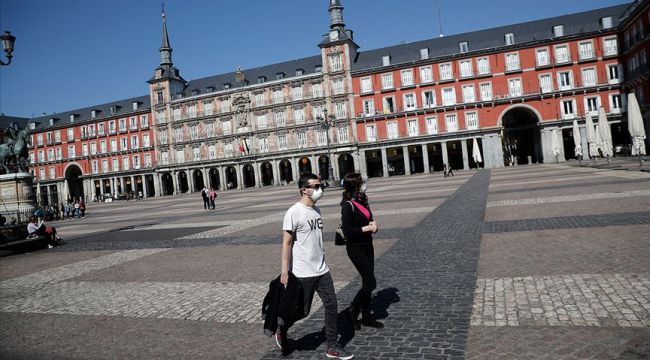 İspanya'da son 24 saatte 517 kişi öldü