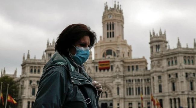 İspanya'da son 24 saatte 523 kişi hayatını kaybetti