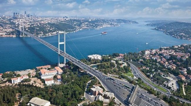 İstanbul'un iki yakası arasındaki araç geçişi yüzde 52 azaldı