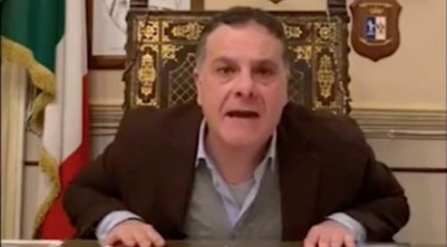 İtalyan belediye başkanı isyan etti