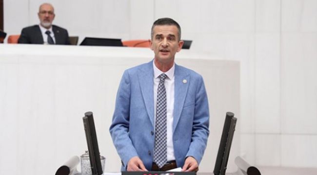 İYİ Partili Ümit Dikbayır, Kızılay'ın maskeleri PKK'ya gitmiş