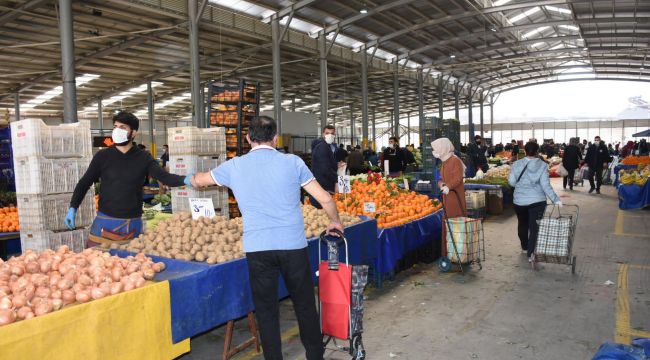 İZMİR 2 GÜNLÜK YASAĞIN ARDINDAN ALIŞVERİŞE KOŞTU