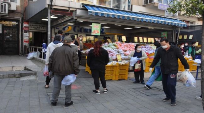 İZMİR'DE SON GÜN YOĞUNLUĞU