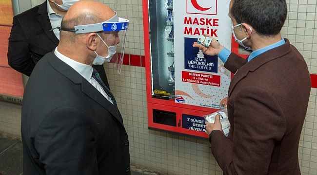 İZMİR’İN METRO İSTASYONLARINDA MASKEMATİK DÖNEMİ