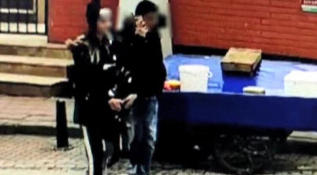 Kadıköy'de yaşlı kadını dolandıraran şüpheli kamerada
