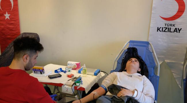 Koronavirüs kan stokunu eritti