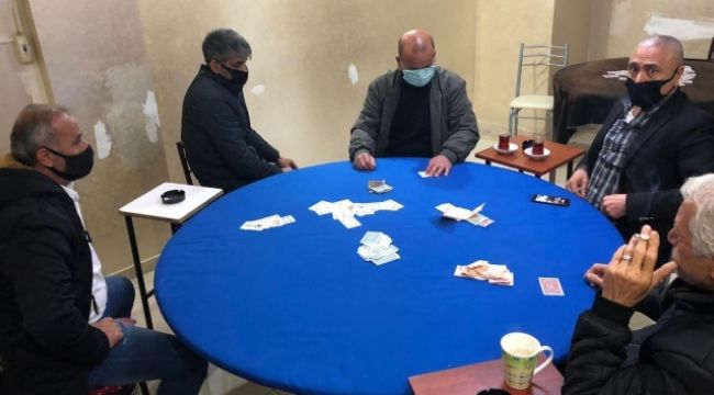 Kumar oynanan iş yerinde 14 kişi yakalandı