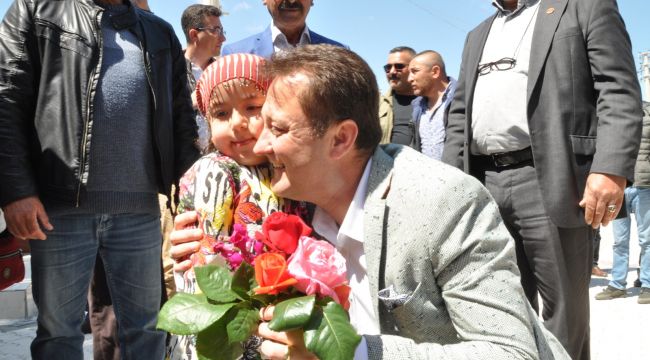MENEMEN BELEDİYESİ’NDEN 23 NİSAN SÜRPRİZLERİ