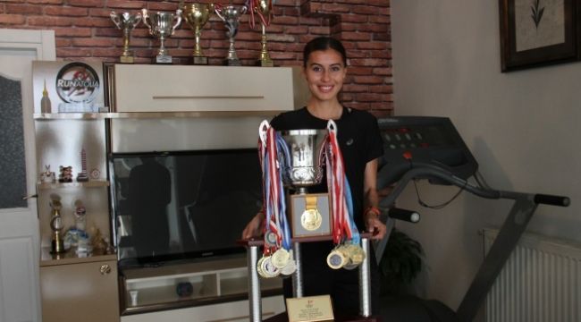 Milli atlet Tuğba Güvenç olimpiyatlara evde böyle hazırlanıyor