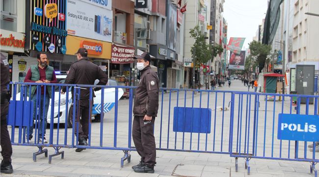 NİHAYET ÇARŞI'DA GİRİŞ-ÇIKIŞ KAPATILDI