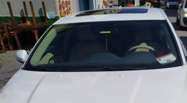 SAHTE MİLLETVEKİLİ ARAÇ KARTI TAŞIYAN KİŞİYE İŞLEM