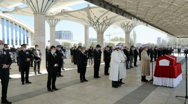 Şehit polis son yolculuğuna uğurlandı