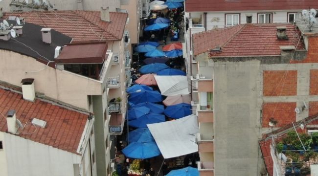Semt pazarlarında sosyal mesafe tehlikesi